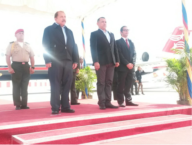 Presidente Daniel Ortega llega a Venezuela